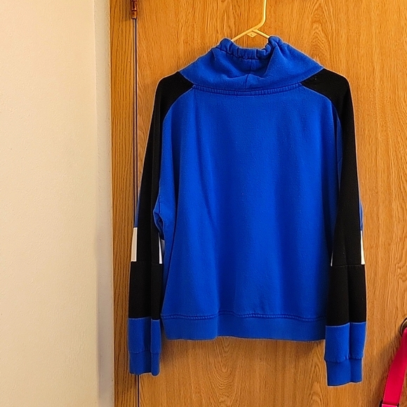 PINK Sweater - Picture 3 of 3